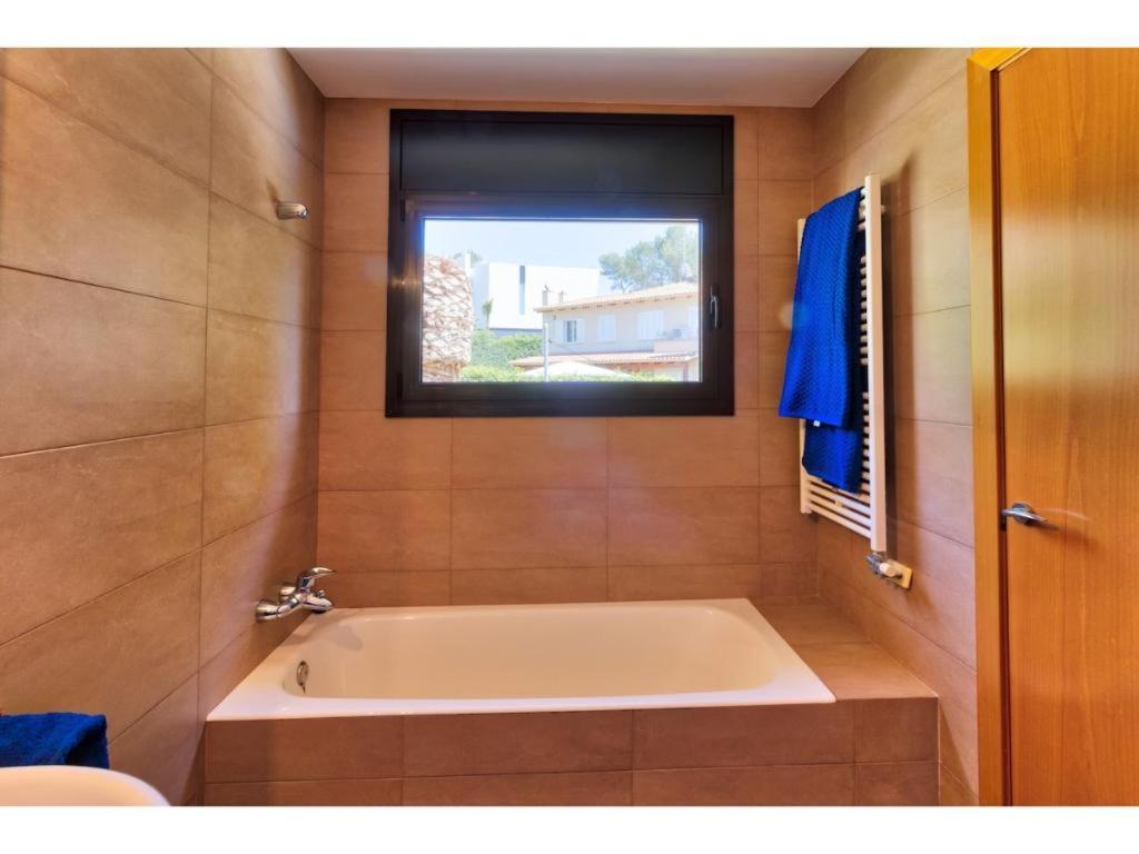 Sunny House Villa ซาน เปเร เด ริเบส ภายนอก รูปภาพ